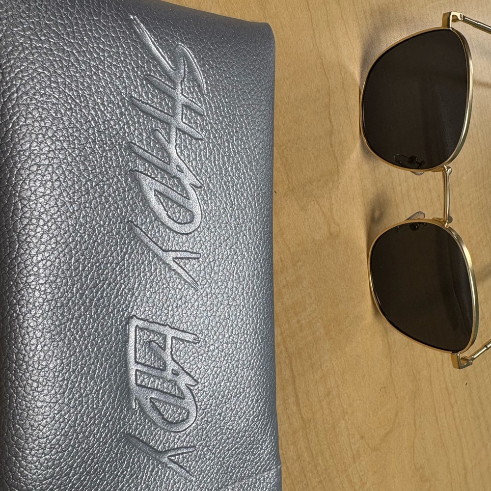 Shady Lady Black and Gray Aviator Sunglasses with Metal Frame